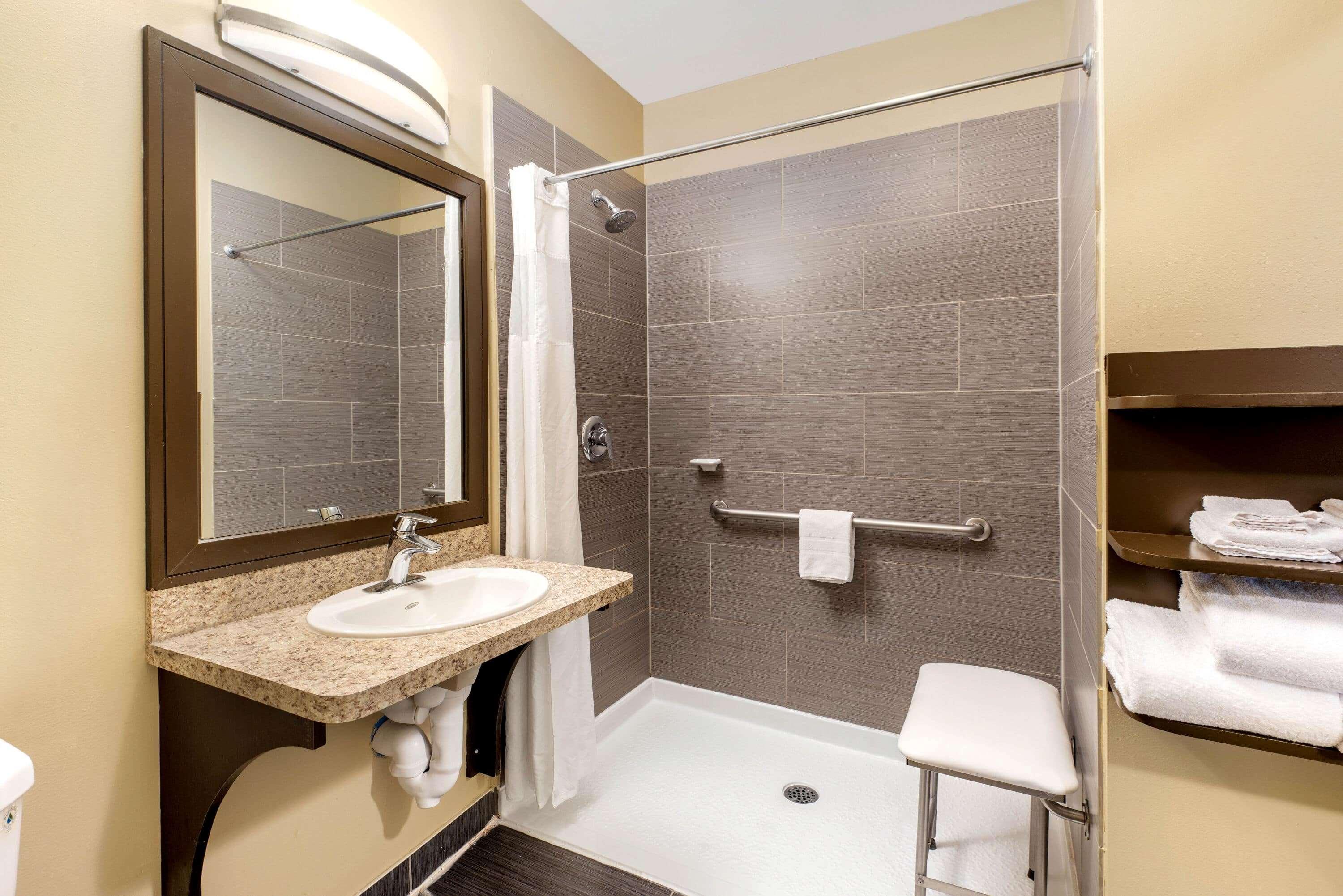 Hotel La Quinta By Wyndham Oshawa Zewnętrze zdjęcie