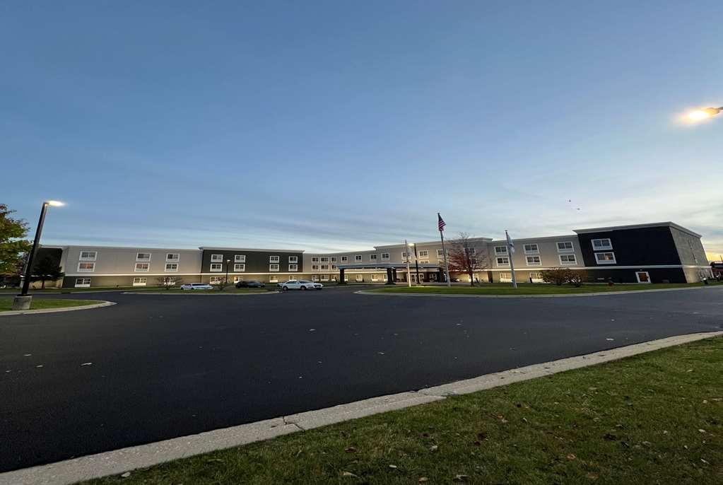 Hotel La Quinta By Wyndham Oshawa Zewnętrze zdjęcie