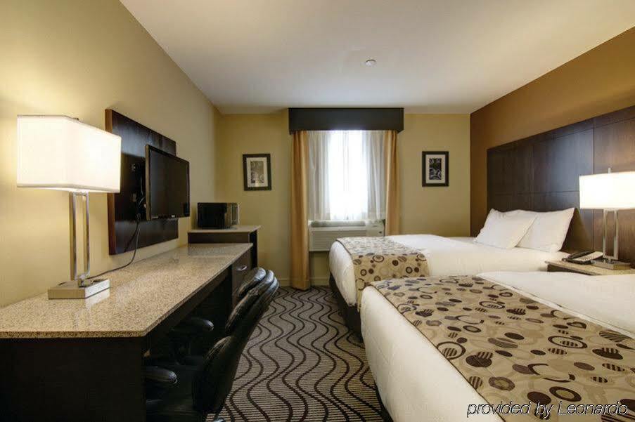 Hotel La Quinta By Wyndham Oshawa Zewnętrze zdjęcie